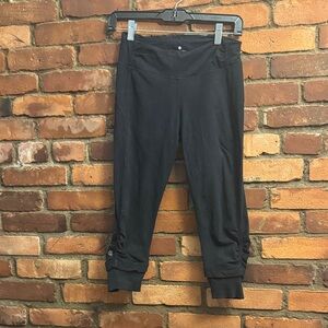 Organic Cotton Athleta Black Cropped Leggings y2k